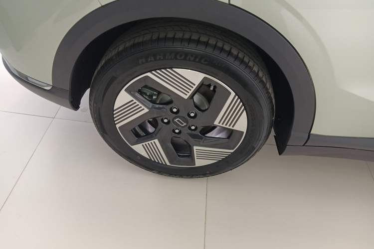 Used Bestune Yueyi 03 2025 565km Premium Edition Right Rear Wheel Hub
