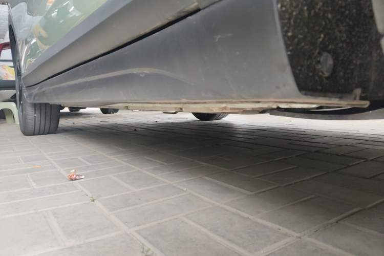 Used Bestune Yueyi 03 2025 565km Premium Edition Right Side Sill