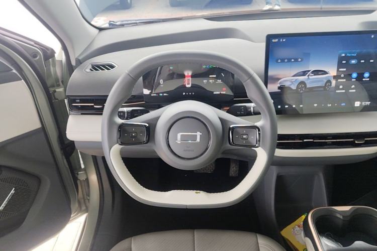 Used Bestune Yueyi 03 2025 565km Premium Edition Steering Wheel