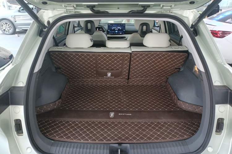 Used Bestune Yueyi 03 2025 445km Joyful Edition Trunk