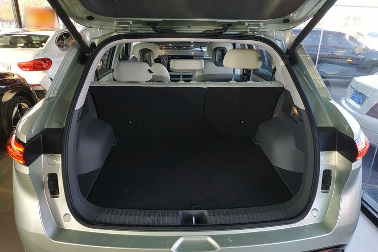 Used Bestune Yueyi 03 2025 565km Premium Edition Trunk
