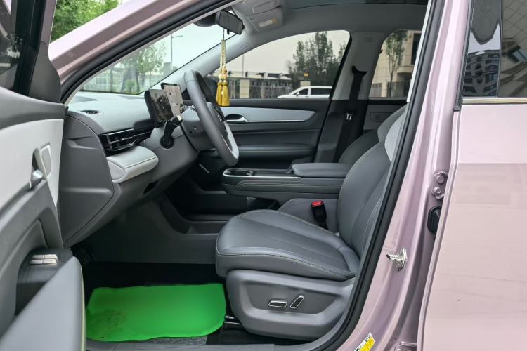 Used Bestune Yueyi 03 2025 445km Joyful Edition Interior 4