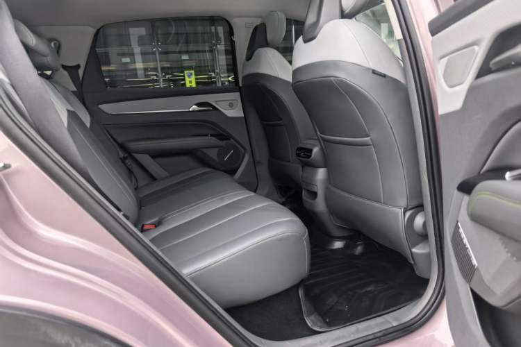 Used Bestune Yueyi 03 2025 565km Enjoy Edition Interior 4
