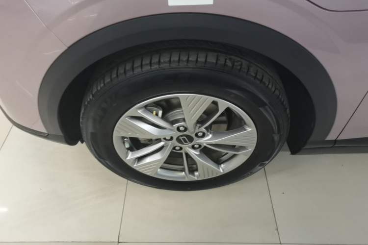 Used Bestune Yueyi 03 2025 445km Joyful Edition Left Front Wheel Hub