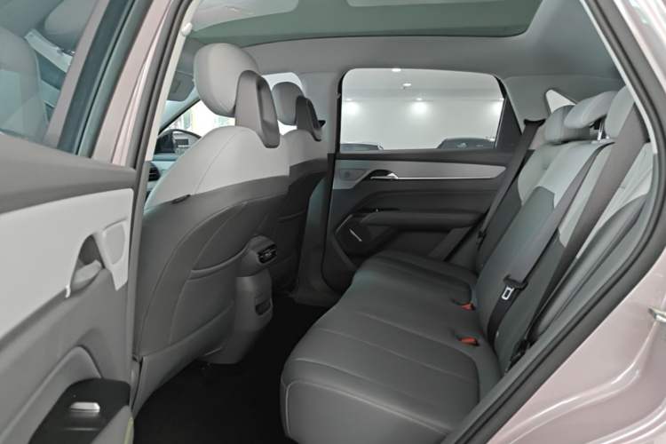 Used Bestune Yueyi 03 2025 445km Joyful Edition Left Rear Seat