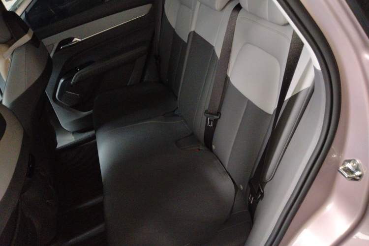 Used Bestune Yueyi 03 2025 445km Joyful Edition Left Rear Seat