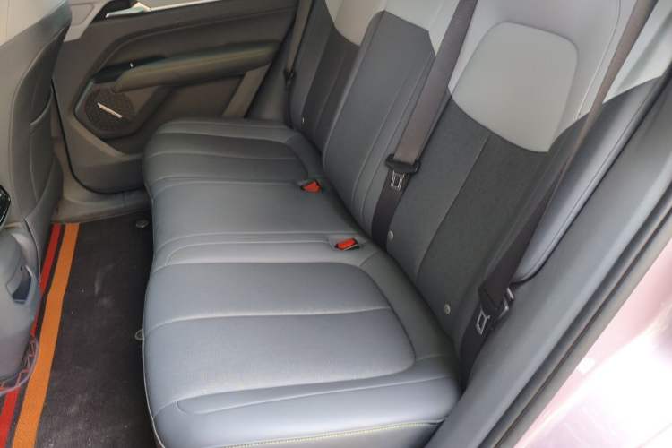 Used Bestune Yueyi 03 2025 565km Premium Edition Left Rear Seat