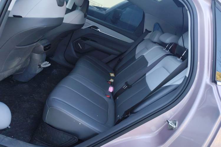 Used Bestune Yueyi 03 2025 445km Joyful Edition Left Rear Seat