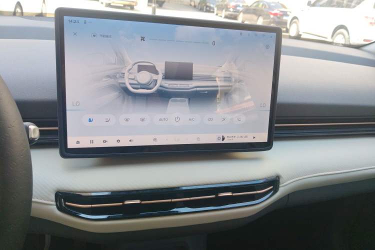 Used Bestune Yueyi 03 2025 565km Premium Edition Audio And AC Panel