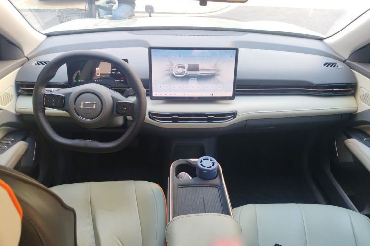 Used Bestune Yueyi 03 2025 565km Premium Edition Center Console