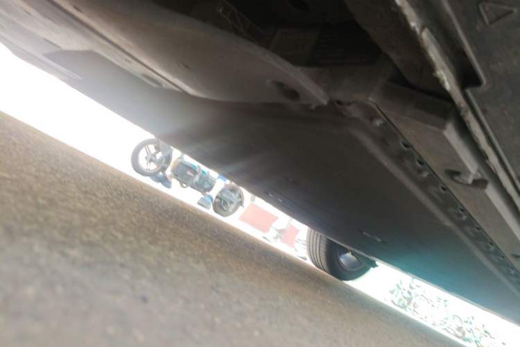 Used Bestune Yueyi 03 2025 565km Premium Edition Chassis Front Left