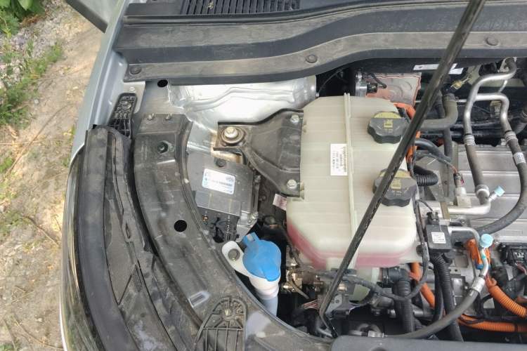 Used Bestune Yueyi 03 2025 445km Quality Selection Edition Engine Bay Right