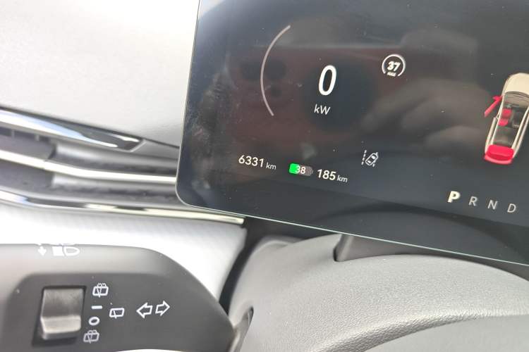 Used Bestune Yueyi 03 2025 565km Premium Edition Odometer Close Up