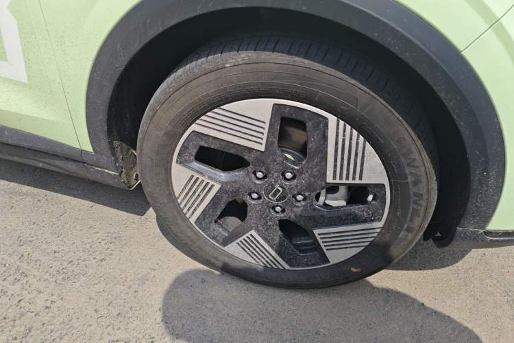 Used Bestune Yueyi 03 2025 565km Premium Edition Right Front Wheel Hub
