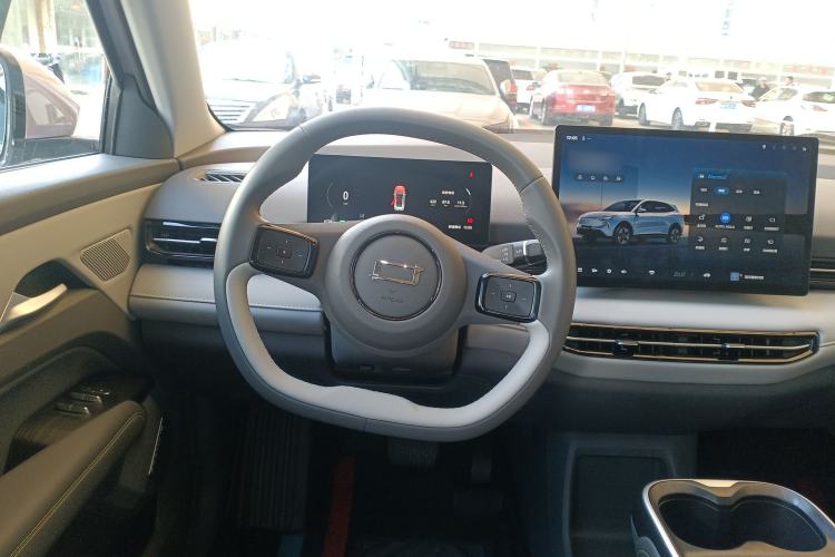 Used Bestune Yueyi 03 2025 565km Premium Edition Steering Wheel