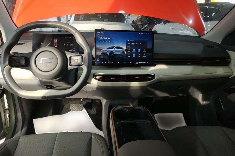 Used Bestune Yueyi 03 2025 565km Premium Edition Center Console