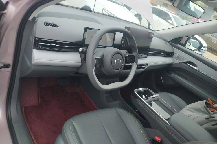 Used Bestune Yueyi 03 2025 565km Premium Edition Center Console