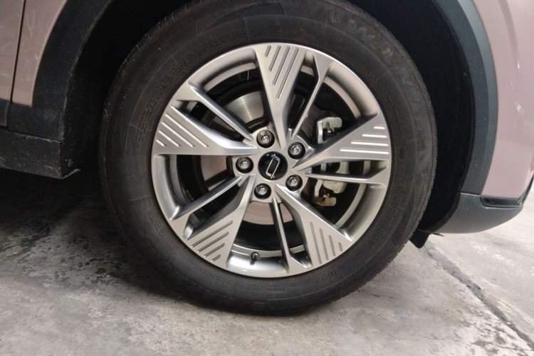 Used Bestune Yueyi 03 2025 445km Joyful Edition Right Front Wheel Hub