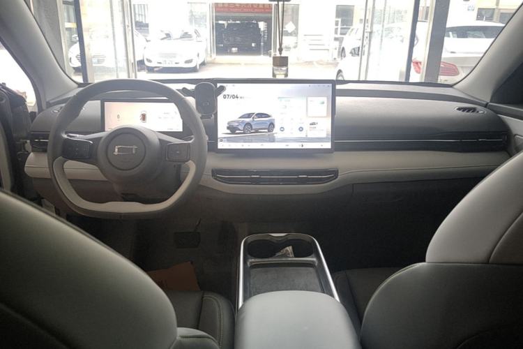 Used Bestune Yueyi 03 2025 565km Enjoy Edition Center Console