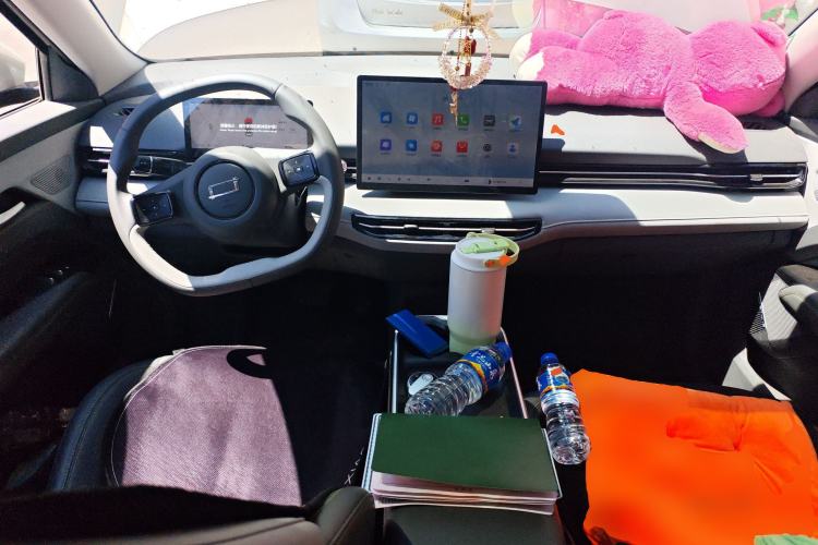 Used Bestune Yueyi 03 2025 565km Enjoy Edition Center Console