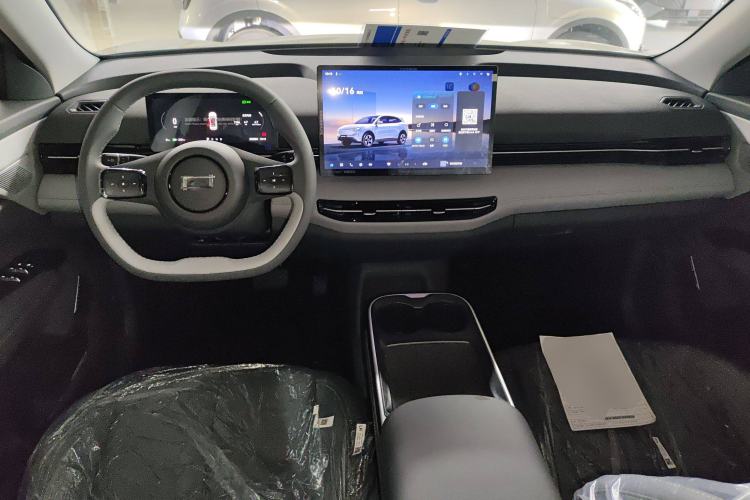 Used Bestune Yueyi 03 2025 565km Enjoy Edition Center Console