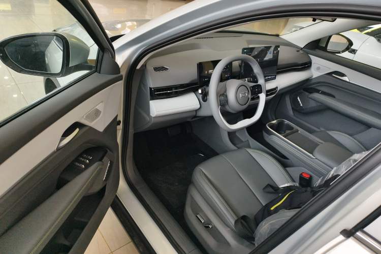 Used Bestune Yueyi 03 2025 445km Joyful Edition Driver Seat