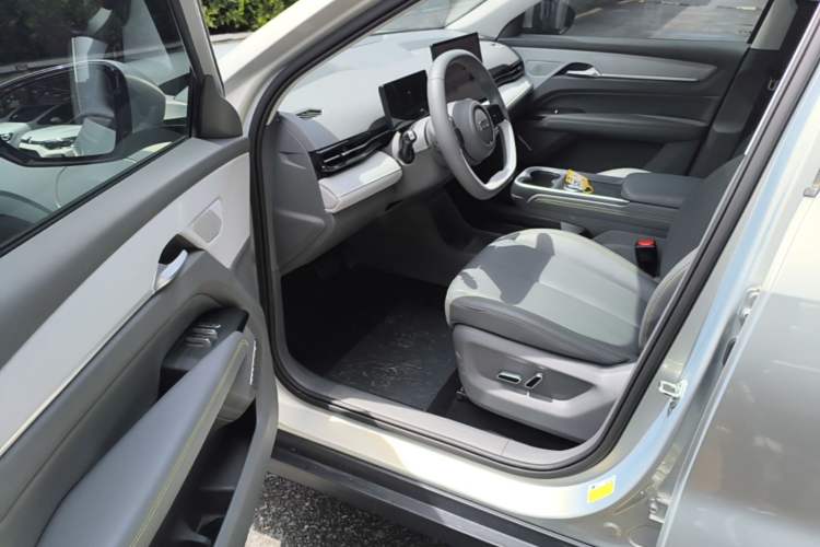 Used Bestune Yueyi 03 2025 565km Enjoy Edition Driver Seat