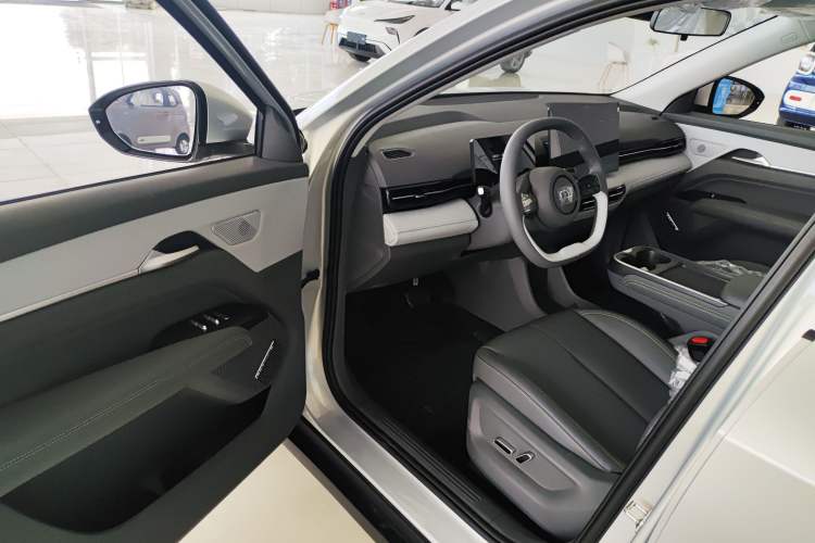 Used Bestune Yueyi 03 2025 565km Enjoy Edition Driver Seat