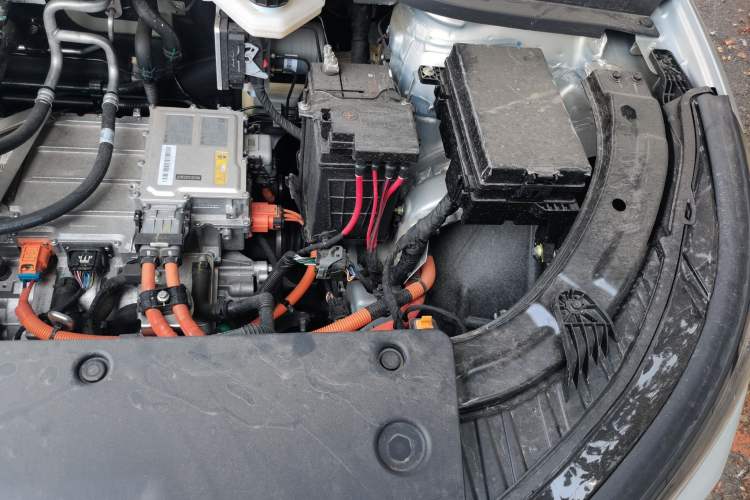 Used Bestune Yueyi 03 2025 565km Enjoy Edition Engine Bay Left
