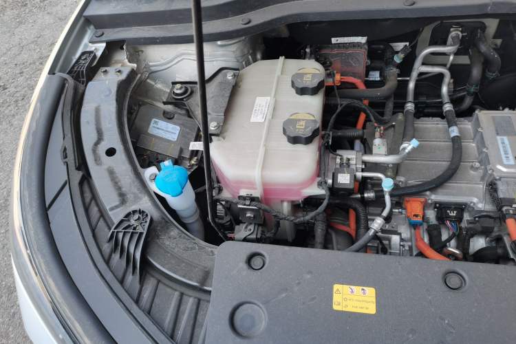 Used Bestune Yueyi 03 2025 565km Enjoy Edition Engine Bay Right