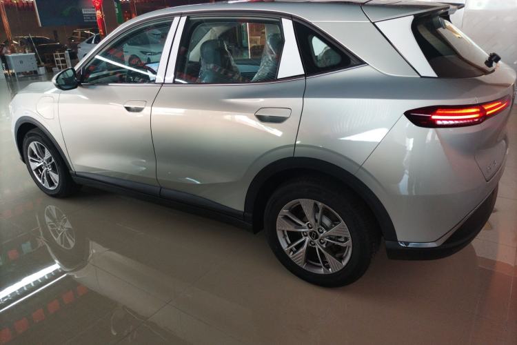 Used Bestune Yueyi 03 2025 565km Enjoy Edition Exterior 3