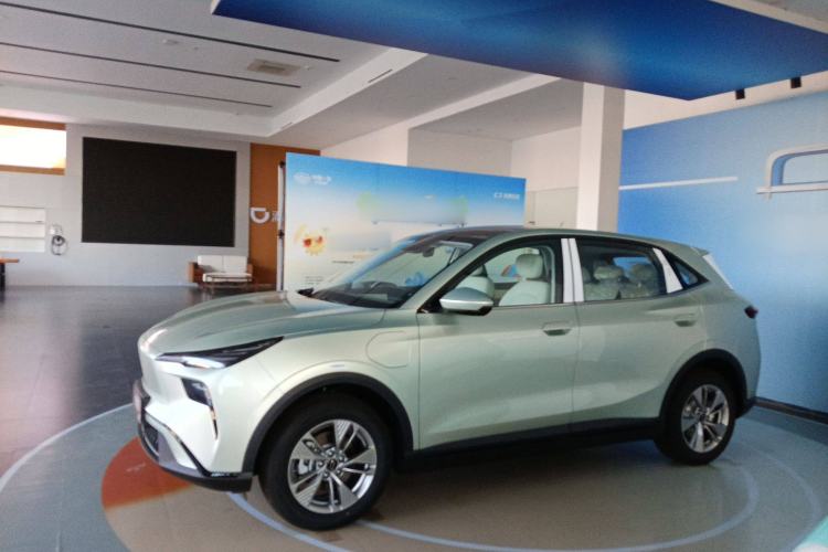 Used Bestune Yueyi 03 2025 445km Joyful Edition Exterior 5
