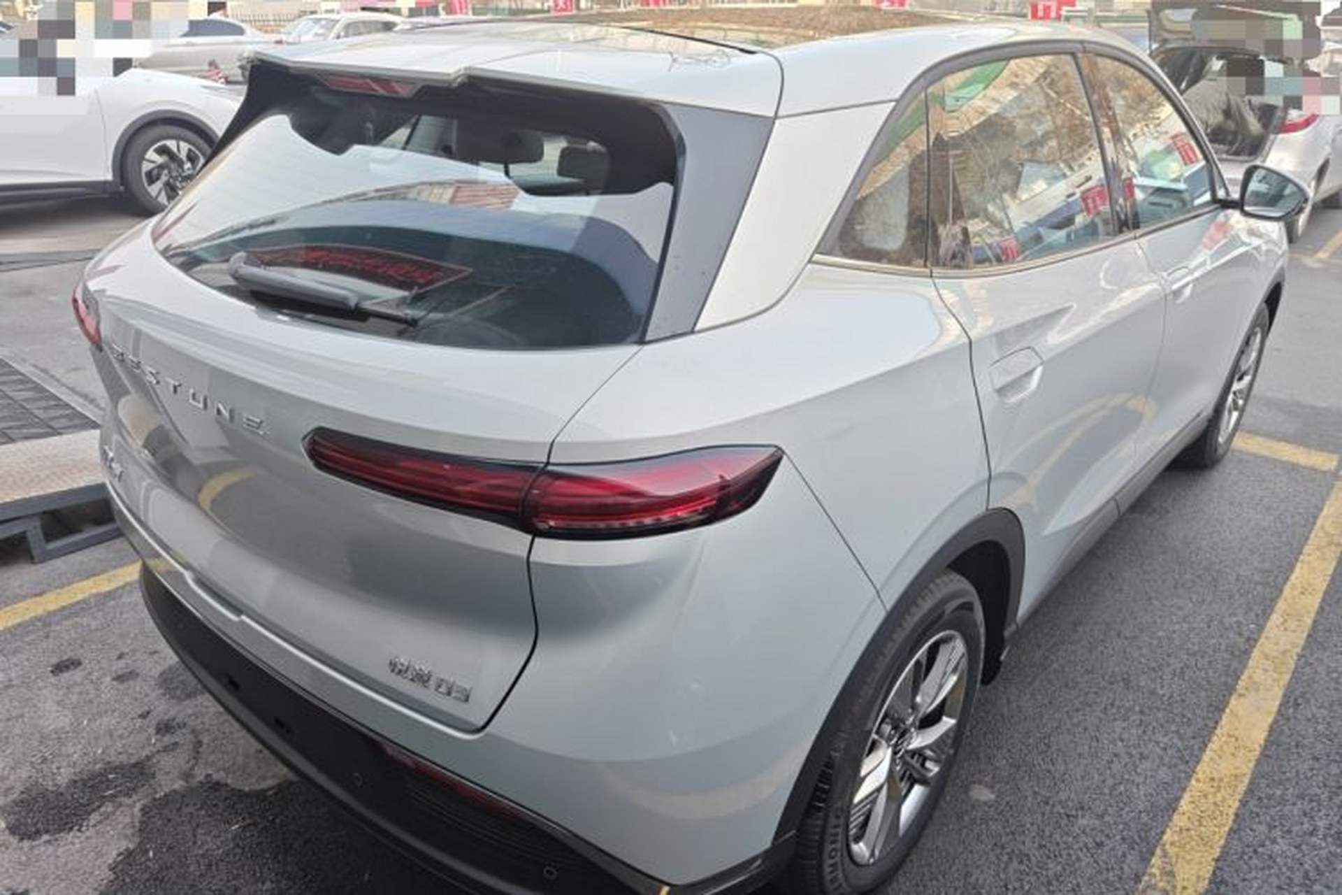 Used Bestune Yueyi 03 2025 445km Joyful Edition Exterior 5
