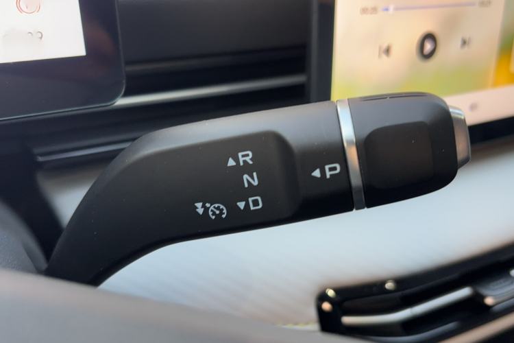 Used Bestune Yueyi 03 2025 565km Enjoy Edition Gear Lever