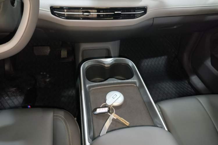 Used Bestune Yueyi 03 2025 565km Enjoy Edition Gear Lever