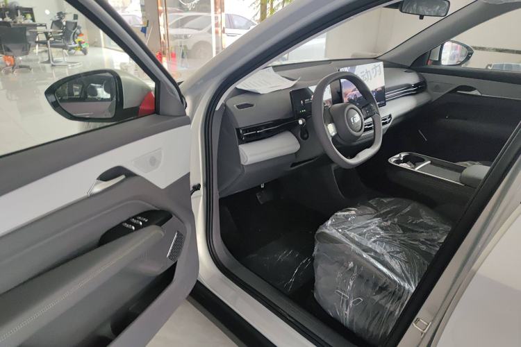 Used Bestune Yueyi 03 2025 565km Enjoy Edition Interior 3