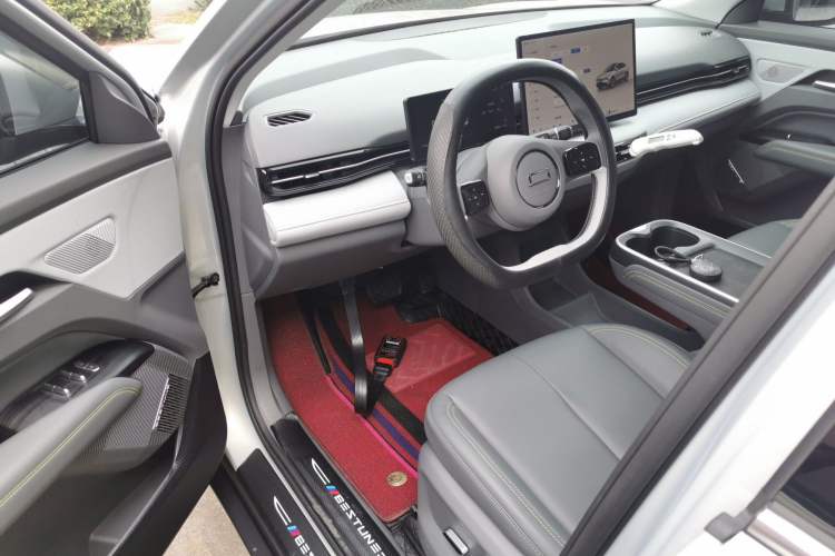 Used Bestune Yueyi 03 2025 565km Enjoy Edition Interior 3