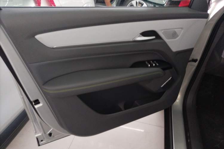 Used Bestune Yueyi 03 2025 565km Enjoy Edition Interior 7