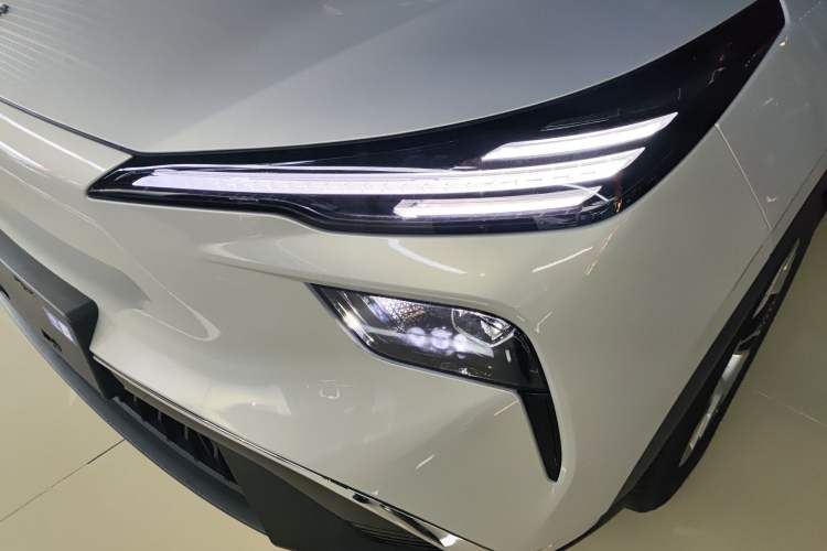 Used Bestune Yueyi 03 2025 565km Enjoy Edition Left Front Headlight