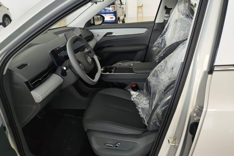Used Bestune Yueyi 03 2025 565km Enjoy Edition Left Front Seat