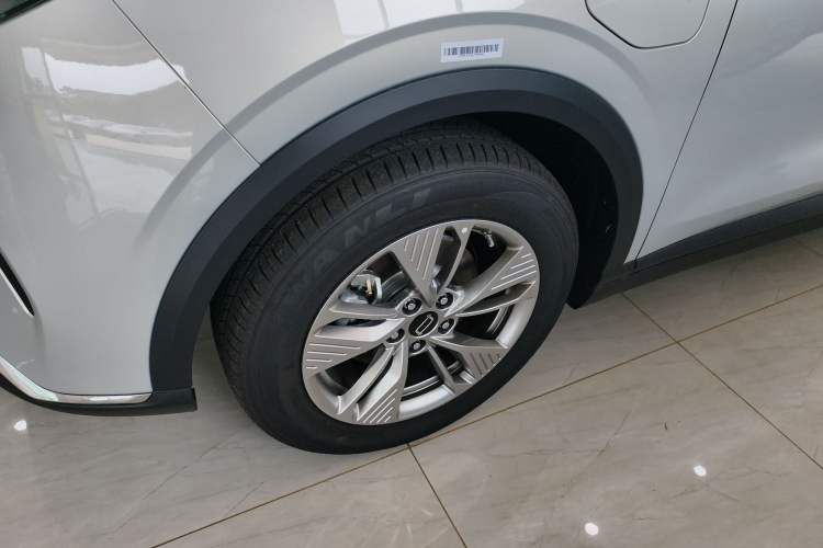 Used Bestune Yueyi 03 2025 445km Joyful Edition Left Front Wheel Hub