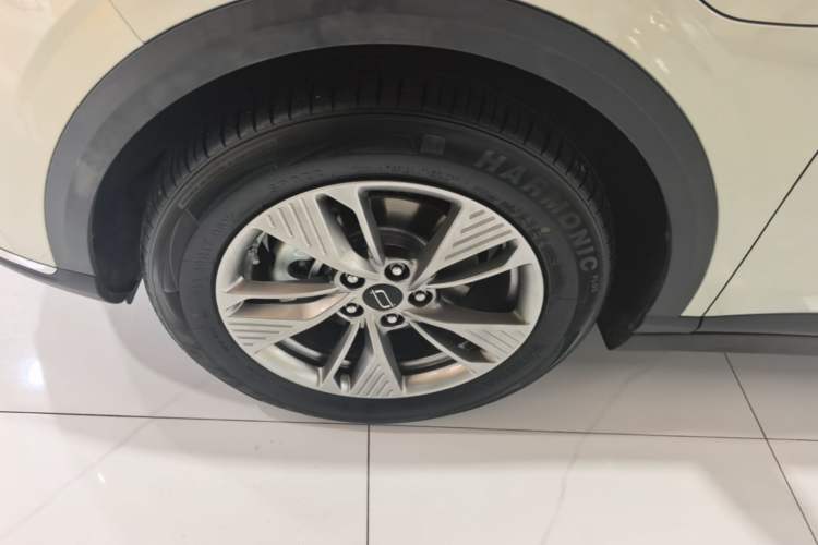 Used Bestune Yueyi 03 2025 565km Enjoy Edition Left Front Wheel Hub