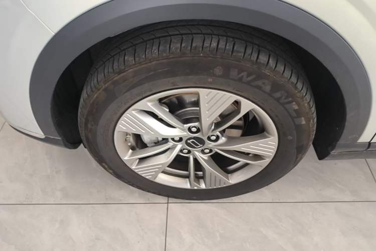 Used Bestune Yueyi 03 2025 565km Enjoy Edition Left Front Wheel Hub