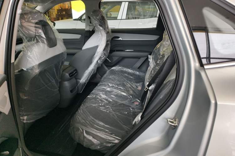 Used Bestune Yueyi 03 2025 445km Joyful Edition Left Rear Seat