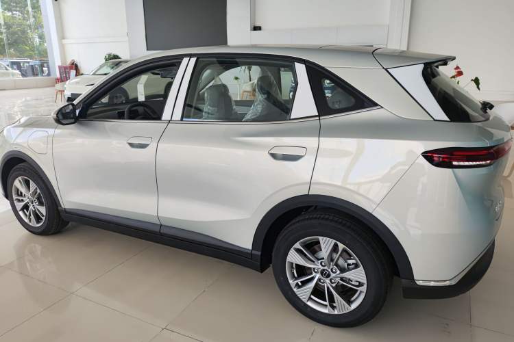 Used Bestune Yueyi 03 2025 565km Enjoy Edition Left Side