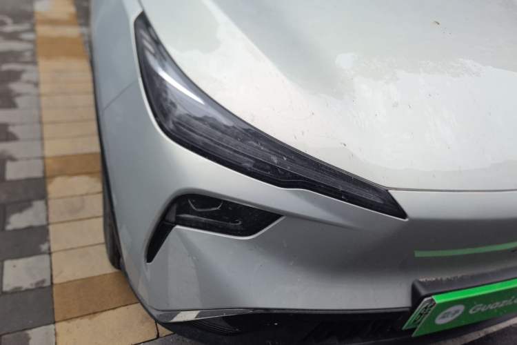 Used Bestune Yueyi 03 2025 565km Comfort Edition Right Front Headlight