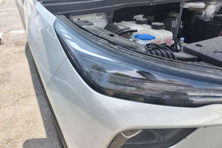 Used Bestune Yueyi 03 2025 445km Joyful Edition Right Front Headlight
