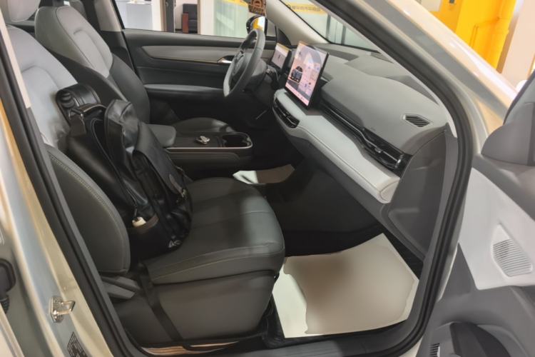 Used Bestune Yueyi 03 2025 565km Enjoy Edition Right Front Seat
