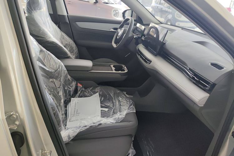 Used Bestune Yueyi 03 2025 565km Enjoy Edition Right Front Seat