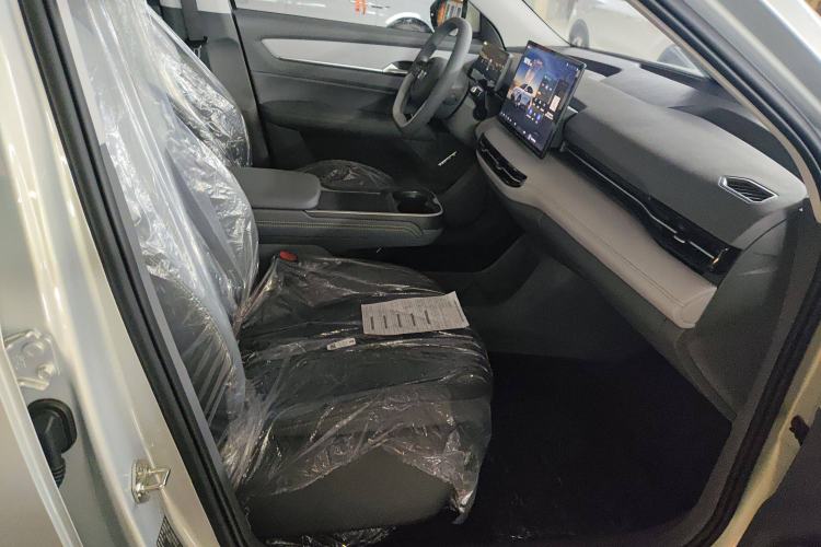 Used Bestune Yueyi 03 2025 565km Enjoy Edition Right Front Seat
